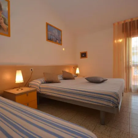 Selene C1-7 * Bibione